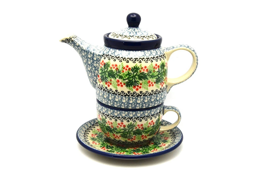 Polish Pottery Tea Time For One - Holly Berry